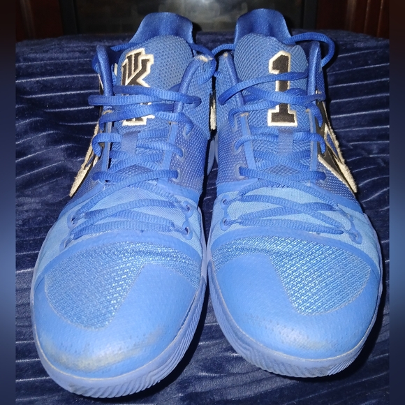 Nike Kyrie 3 'Duke',blue,blk,white,mens 12 used condition with some marks. - Picture 2 of 5